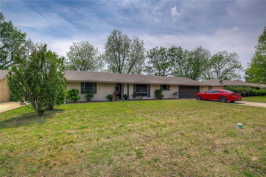 612 Plano Street - Photo 1