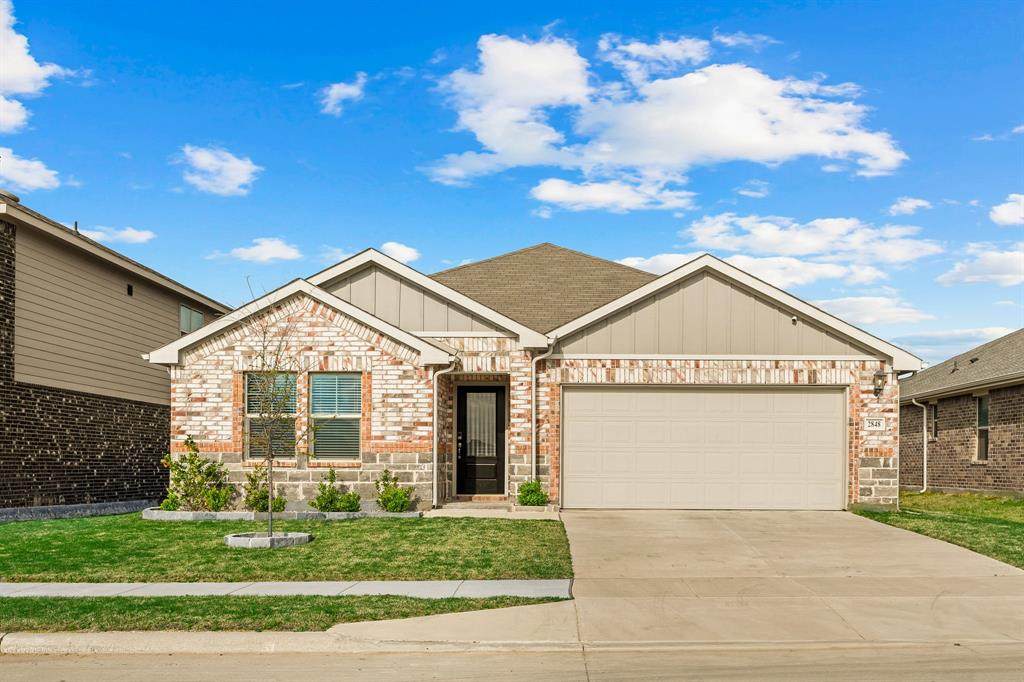 2848 Fox Trail Lane - Photo 1