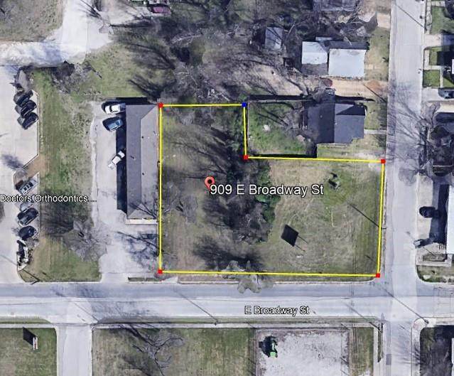 909 Broadway Street - Photo 1