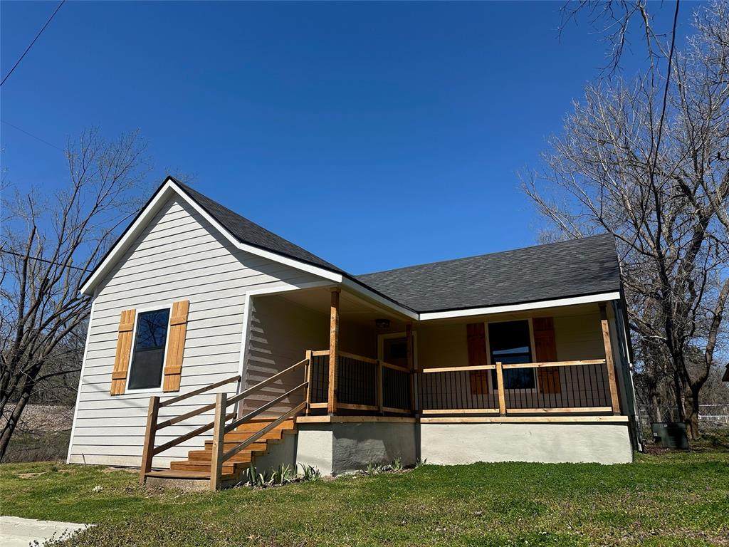 431 Monterey Street - Photo 1
