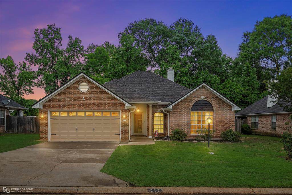 111 Red Fox Circle - Photo 1