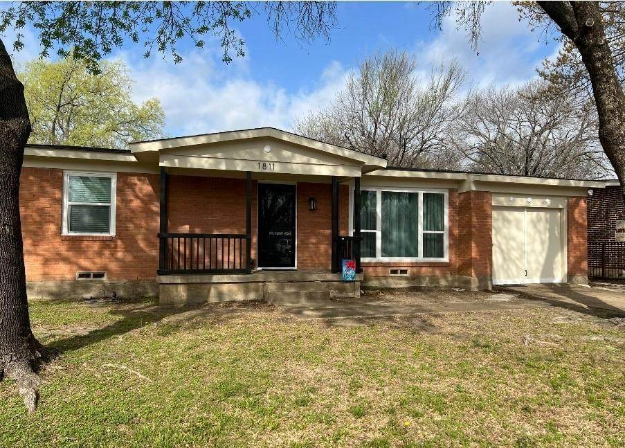 1811 Alhambra Street - Photo 1