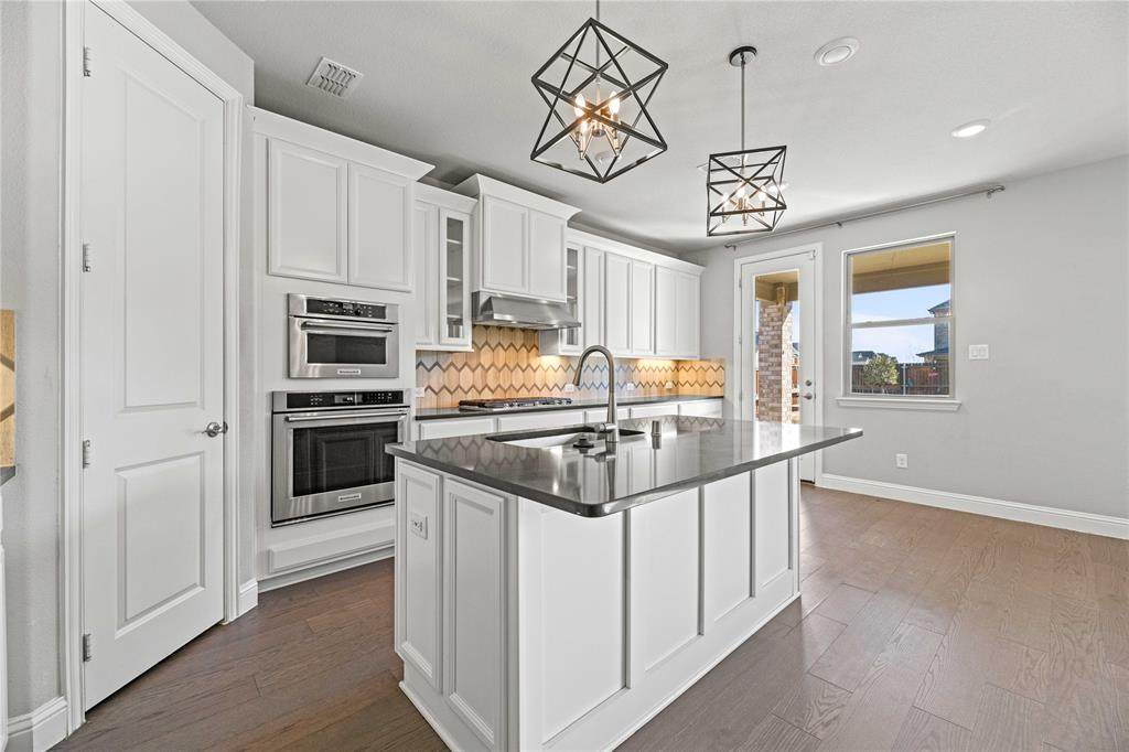 2148 Chapman Lane - Photo 1