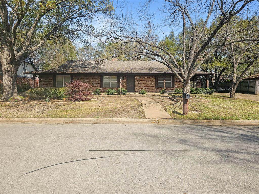 1807 Elm Crest Drive - Photo 1