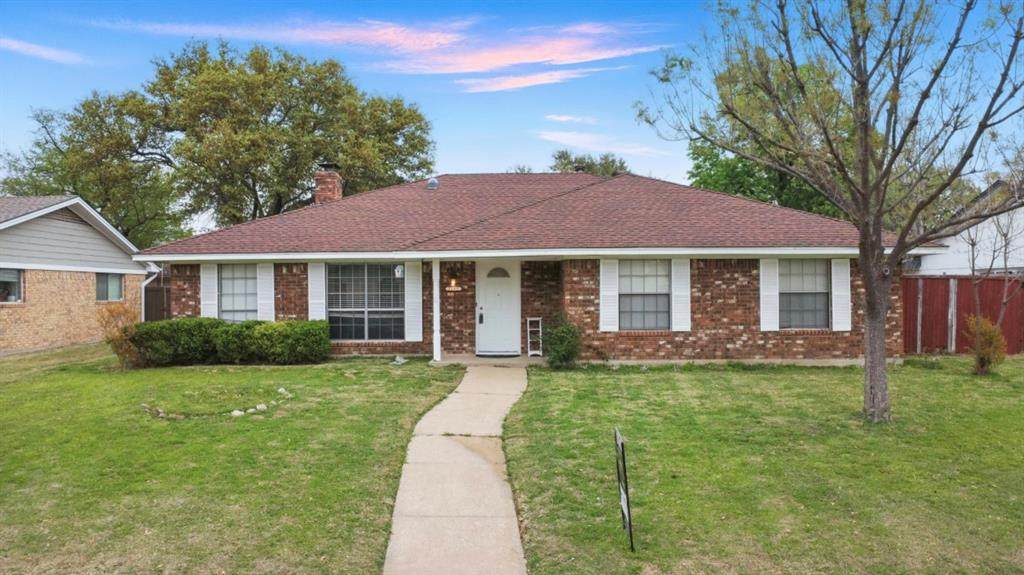2105 Drake Drive - Photo 1