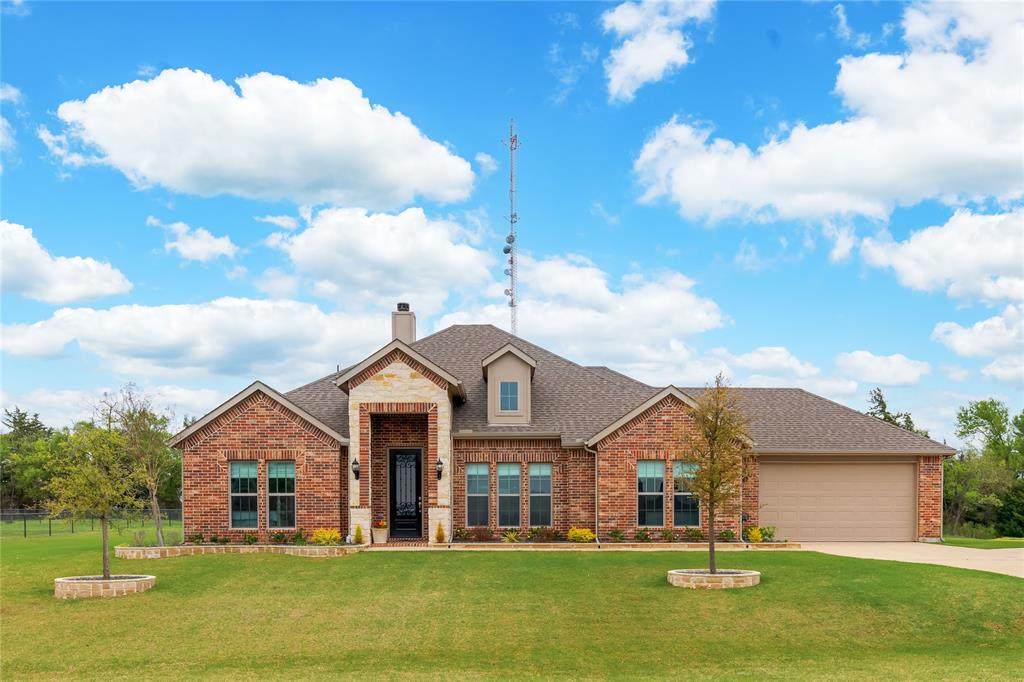 240 Redwood Drive - Photo 1