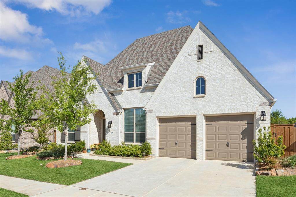 808 Bluestem Drive - Photo 1