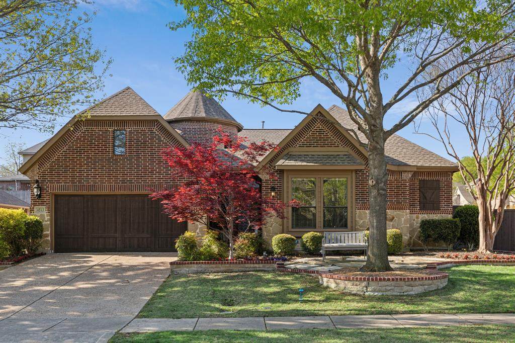 4513 Cherokee Drive - Photo 1