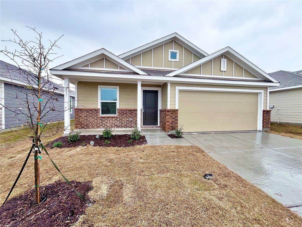 411 Ashbrook Way - Photo 1