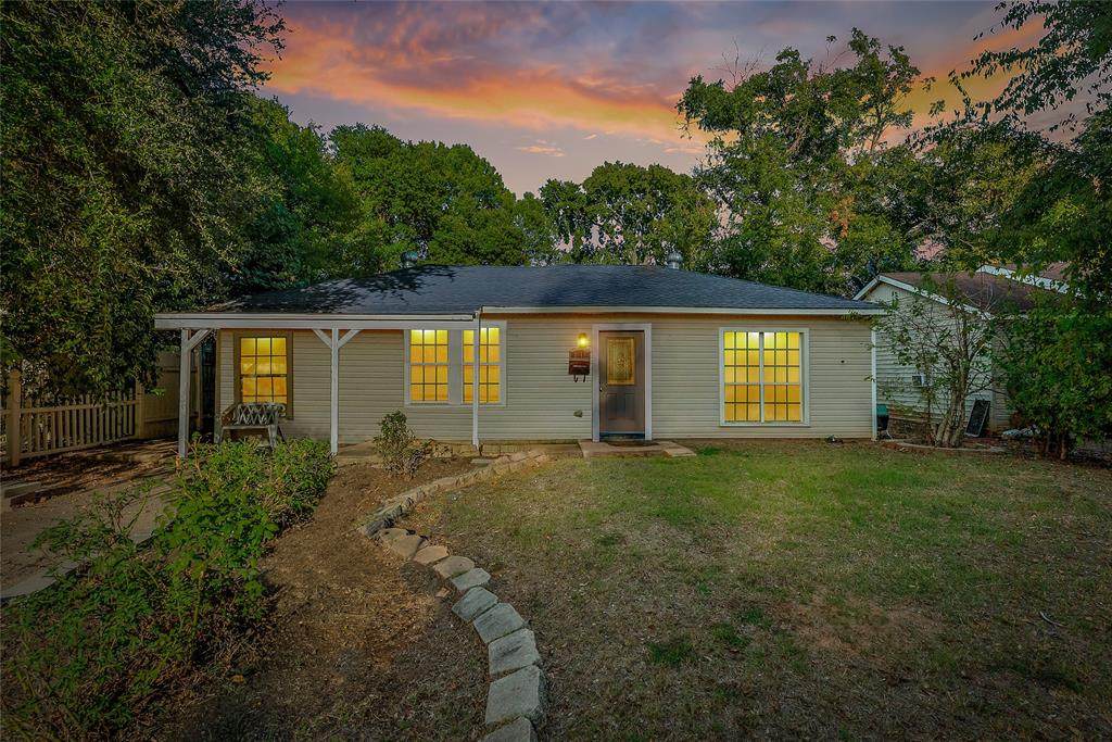 1348 Michael Street - Photo 1