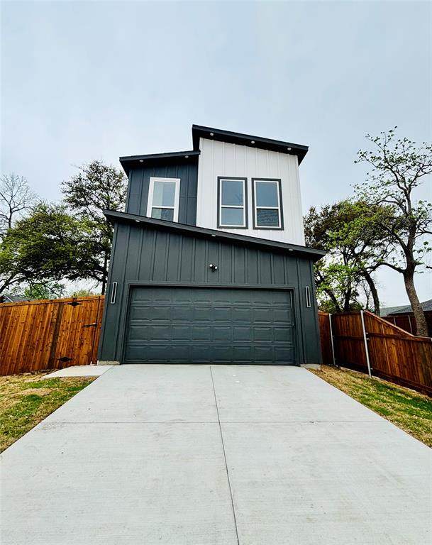 3831 Latimer Street - Photo 1