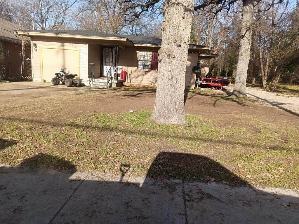3015 Carpenter Avenue - Photo 1