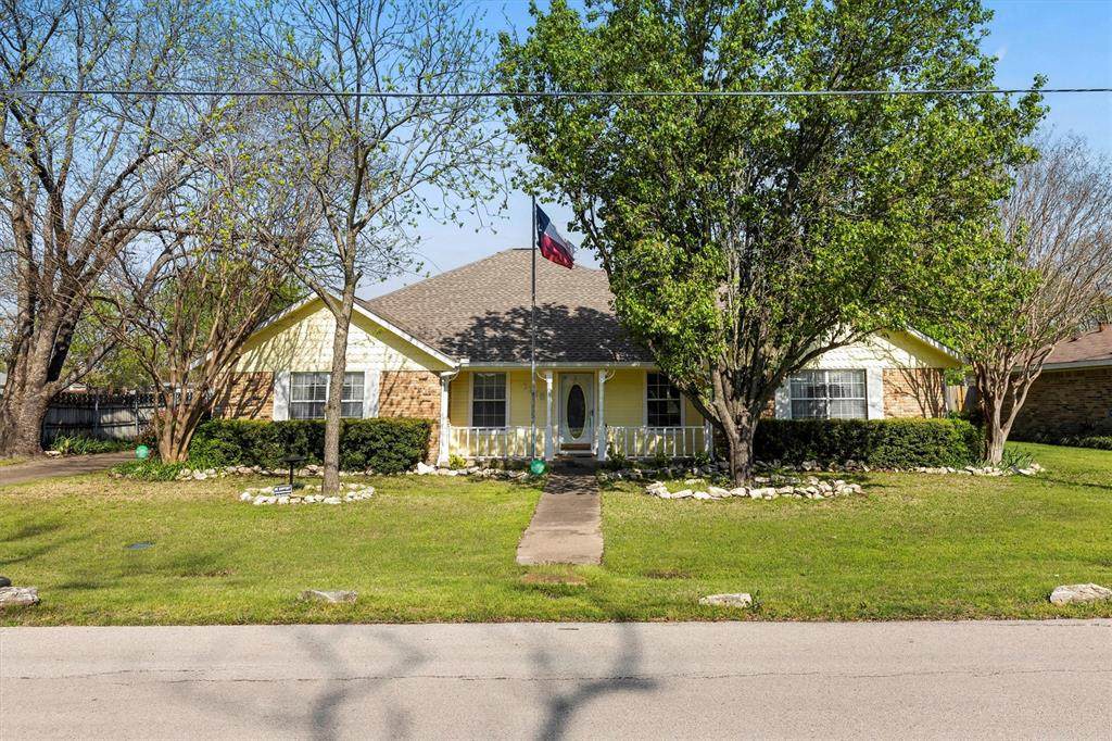 1116 Walnut Street - Photo 1