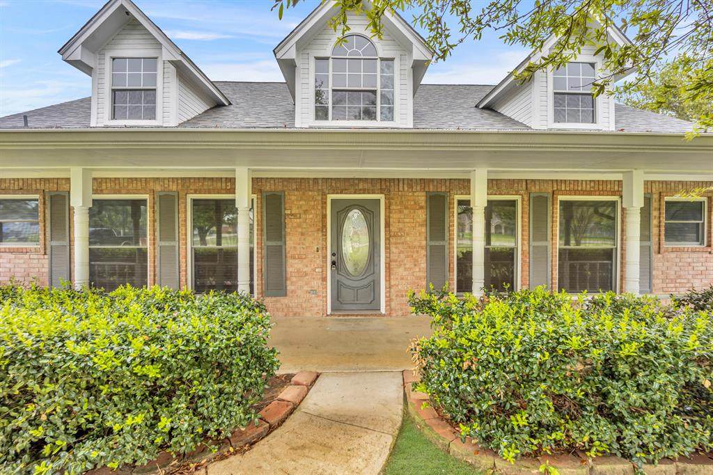 1090 Oak Hollow Lane - Photo 1