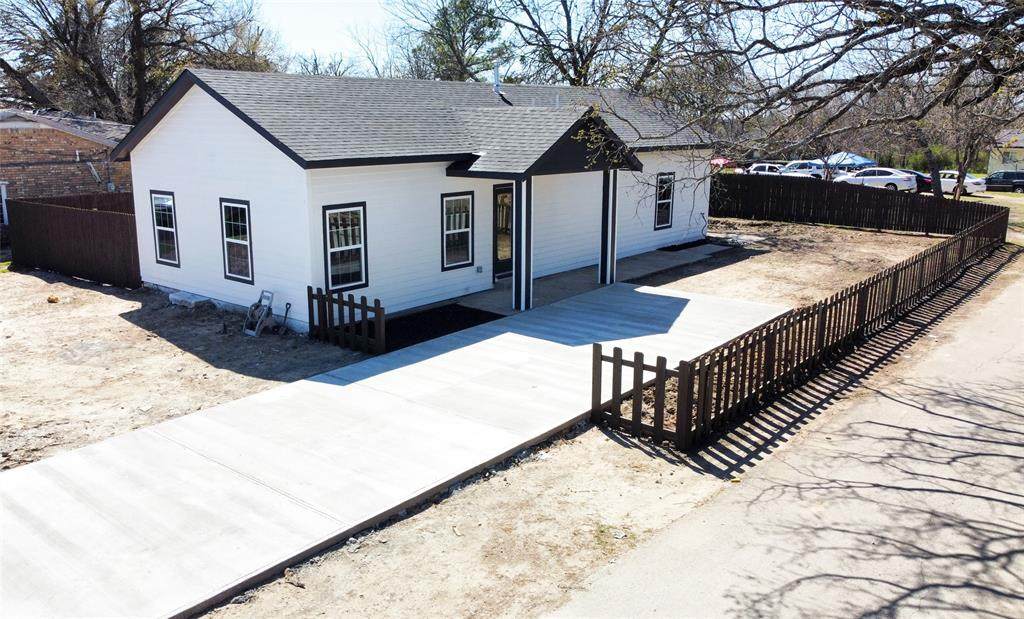 400 New Hope - Photo 1
