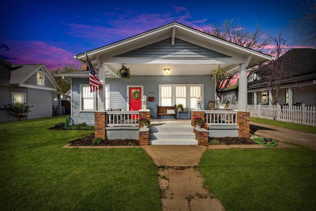 7200 Oak Street - Photo 1
