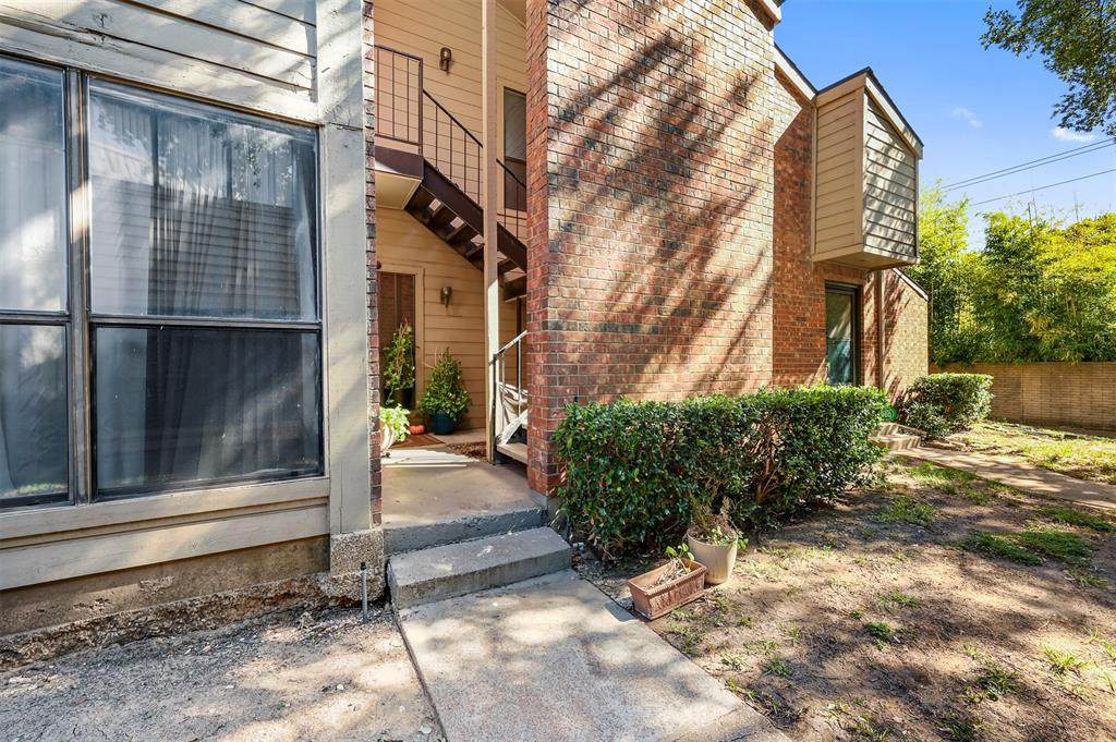 9254 Forest Lane - Photo 1
