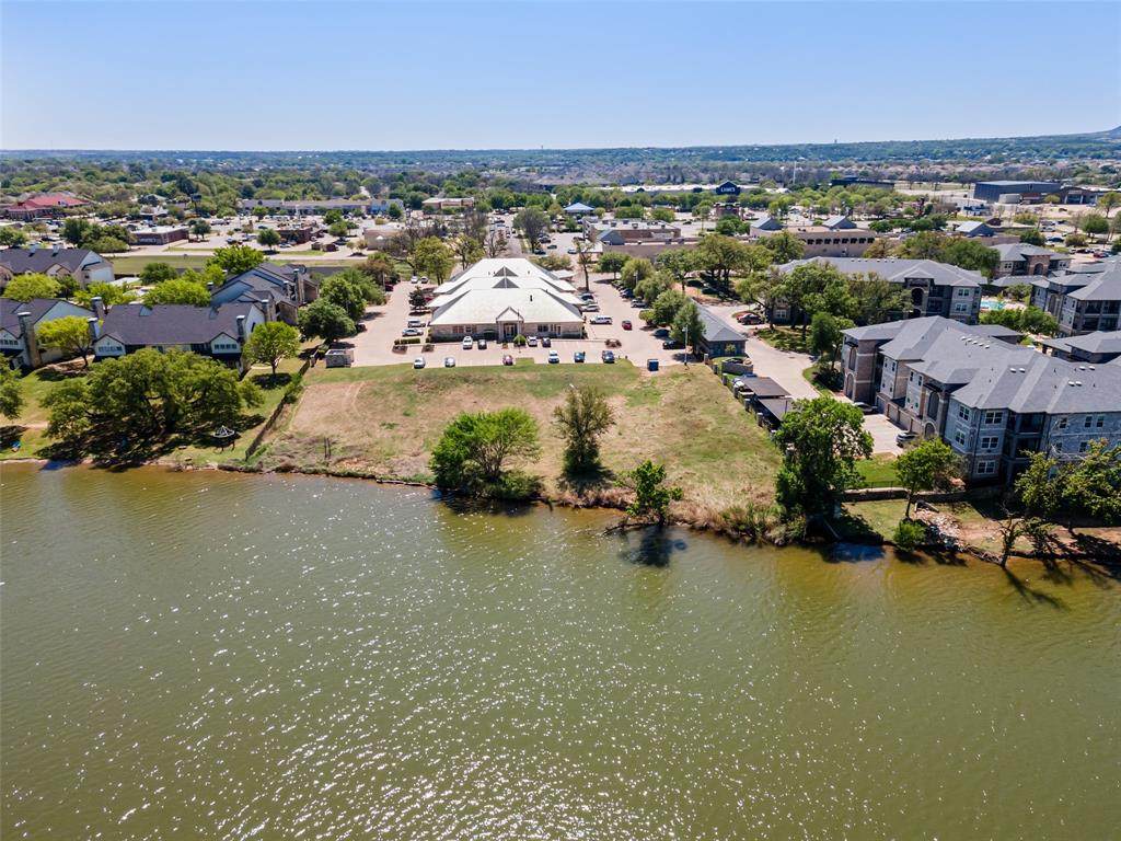 805 Hill Boulevard - Photo 1