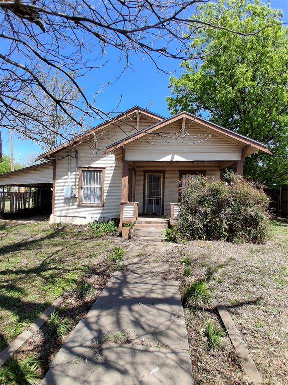 904 Wallis Avenue - Photo 1