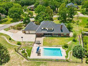 1555 Hunterglenn Drive - Photo 1