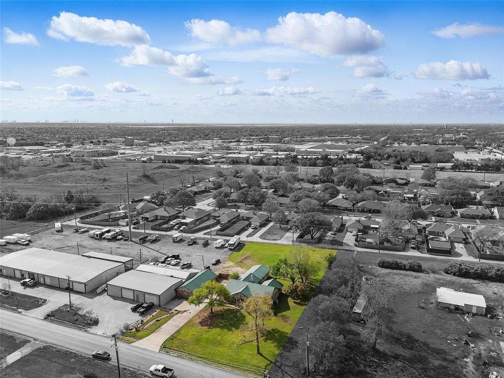 300 Paul Wilson Road - Photo 1