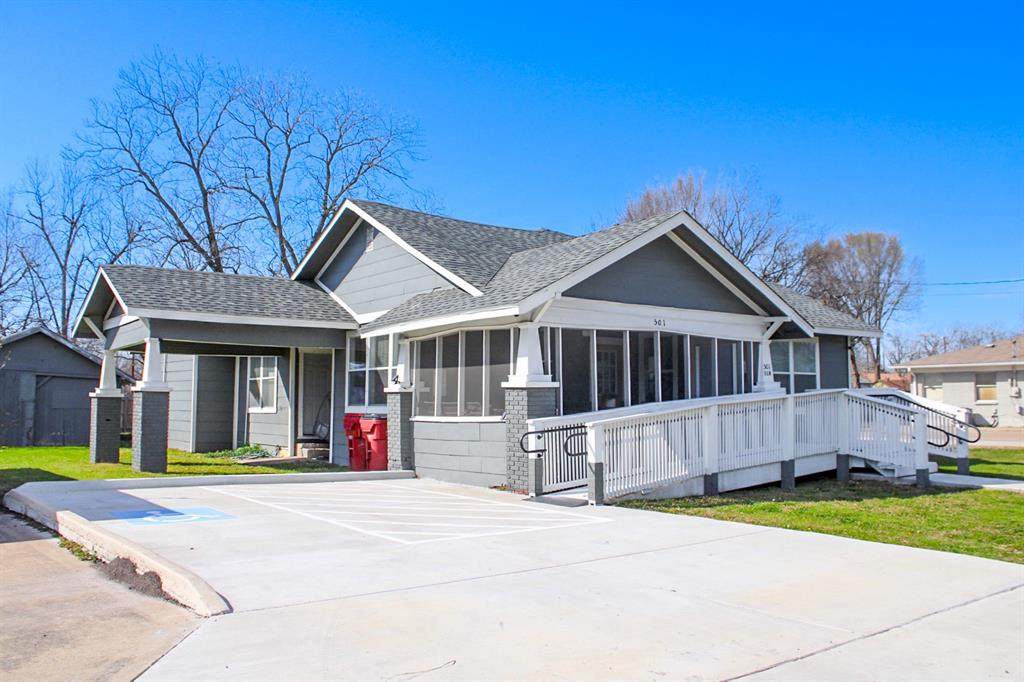 501 Elm Street - Photo 1