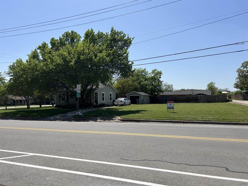 212 Warren Street - Photo 1