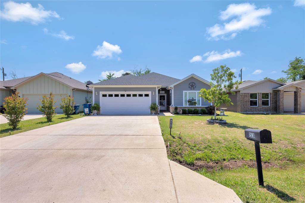 153 Westview Drive - Photo 1