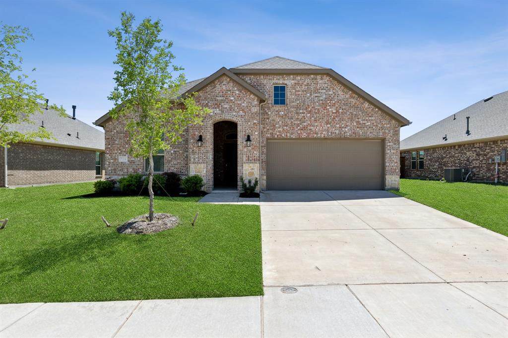 316 Tate Lane - Photo 1