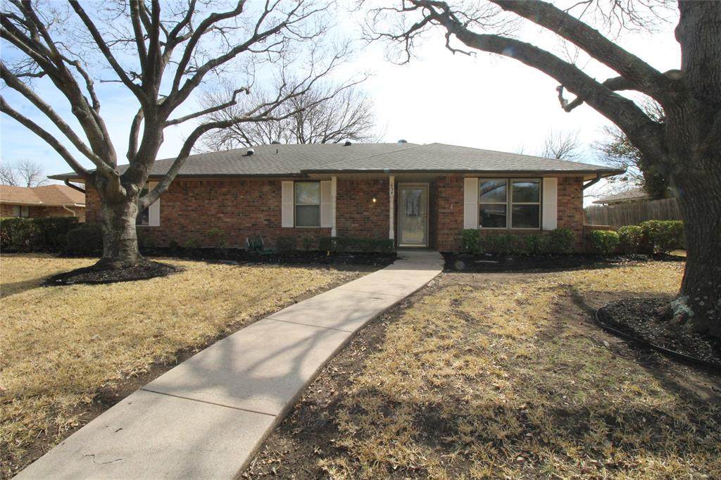 634 Ray Avenue - Photo 1