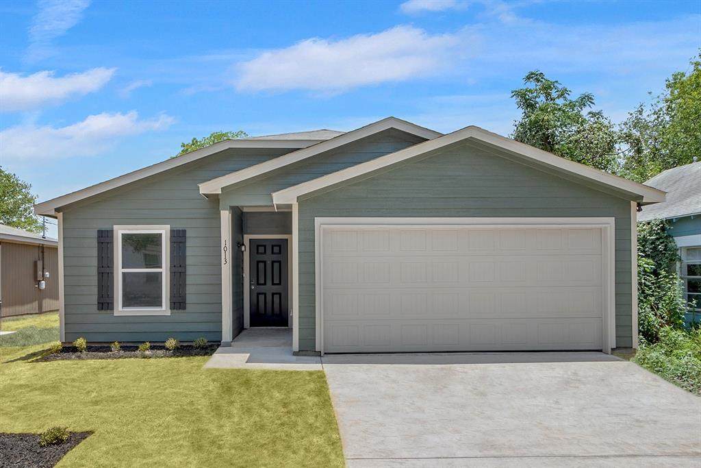 1013 Earle Avenue - Photo 1