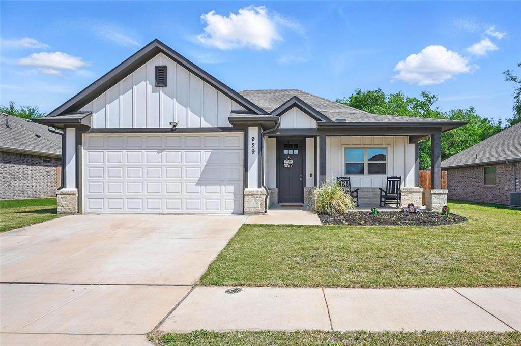 929 Sam Street - Photo 1