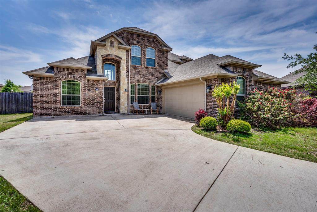 204 Janice Court - Photo 1