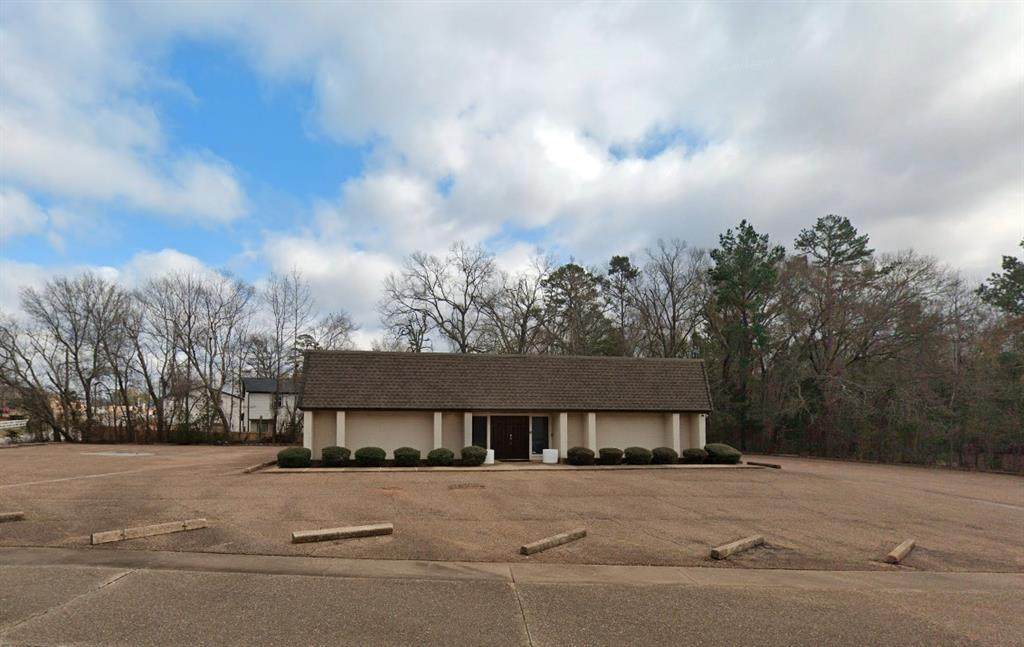 3900 Southpark Drive - Photo 1