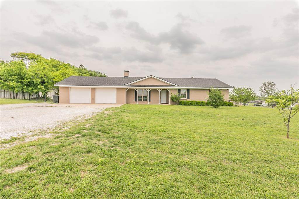 5600 Fm 1827 - Photo 1