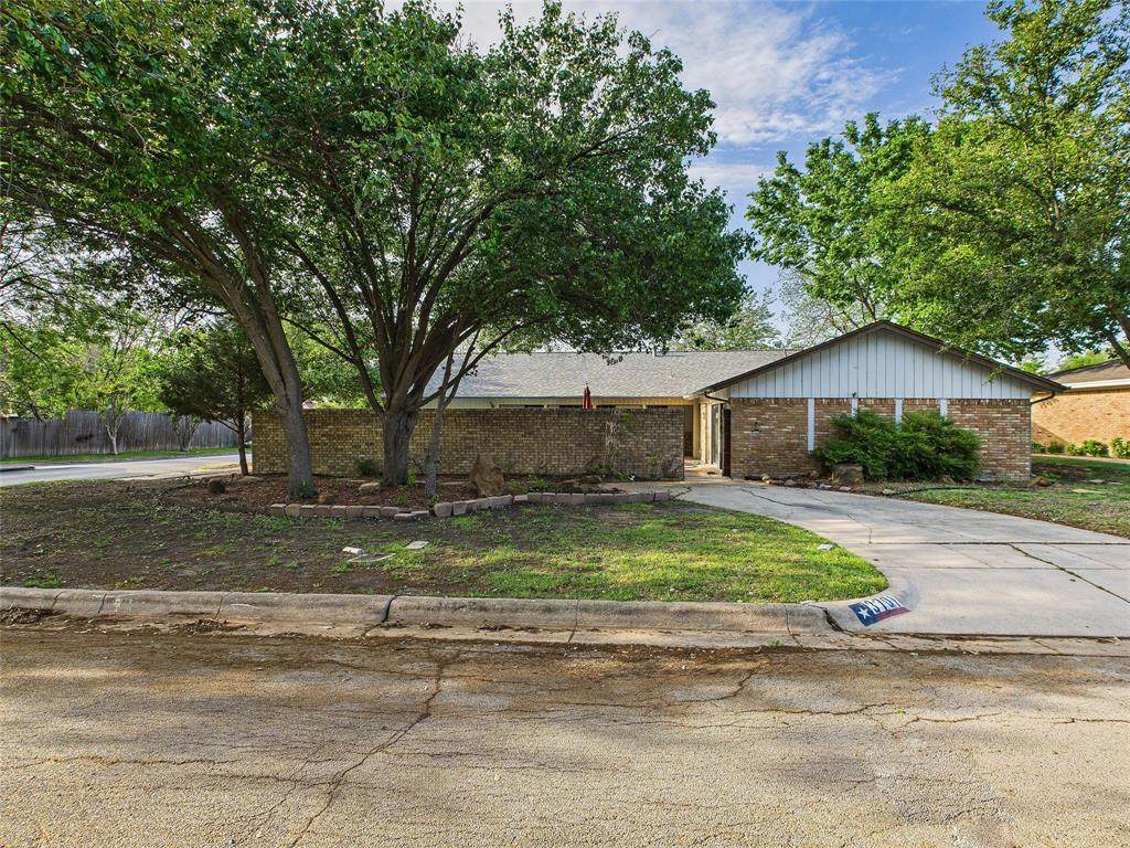 3701 Lawndale Avenue - Photo 1