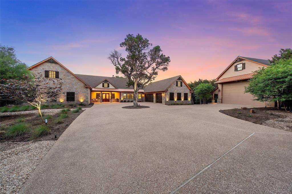 240 Lost Creek - Photo 1