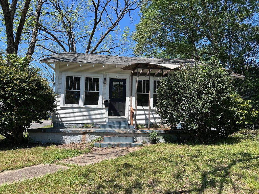 511 Chandler Street - Photo 1