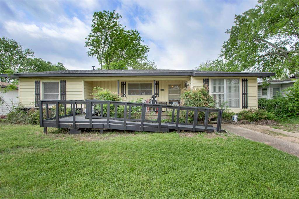1728 Elm Street - Photo 1