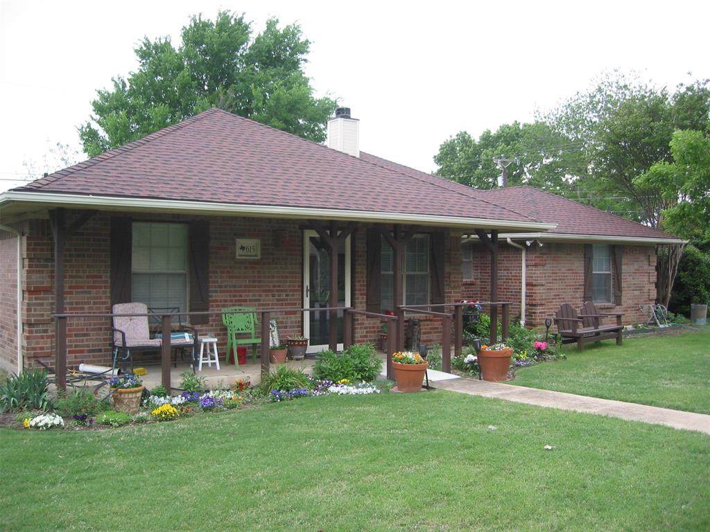 615 Arizona Drive - Photo 1