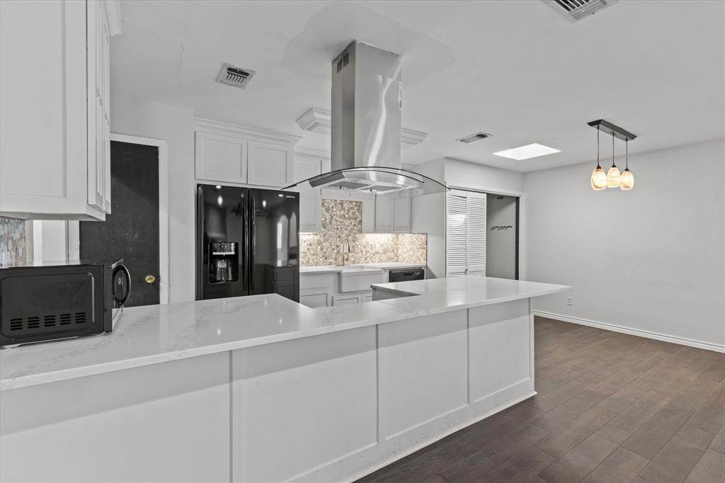 521 Cole Avenue - Photo 1