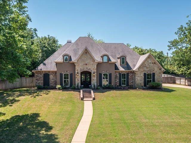 441 Oak Grove Way - Photo 1