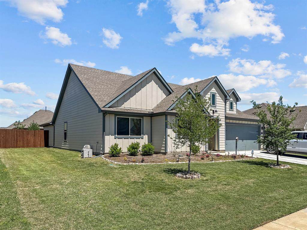 742 Buttercup Drive - Photo 1