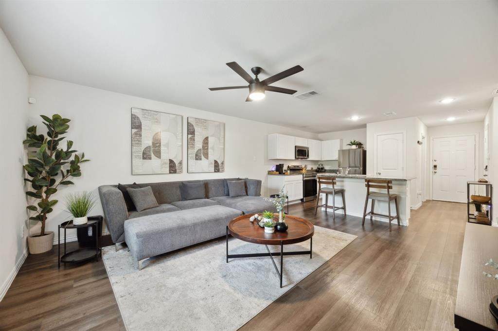 2326 Harding Street - Photo 1