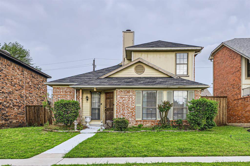 1106 Alameda Drive - Photo 1