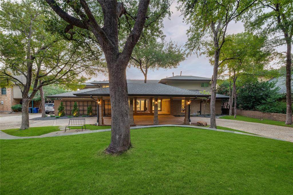 6012 Oakcrest Road - Photo 1