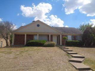 900 Eagle Drive - Photo 1