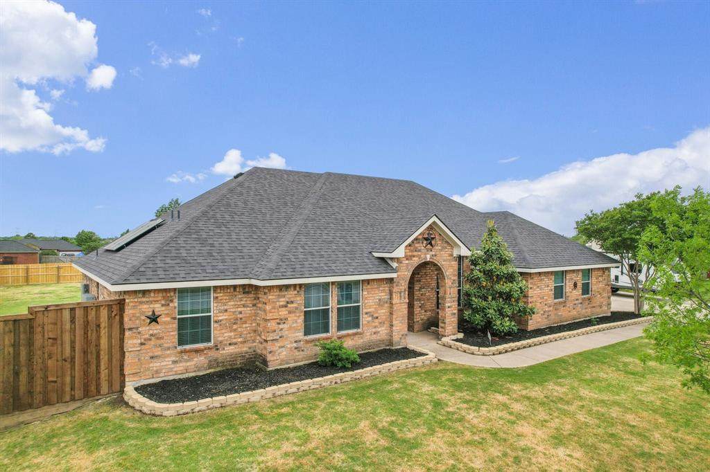 110 Shelby Drive - Photo 1