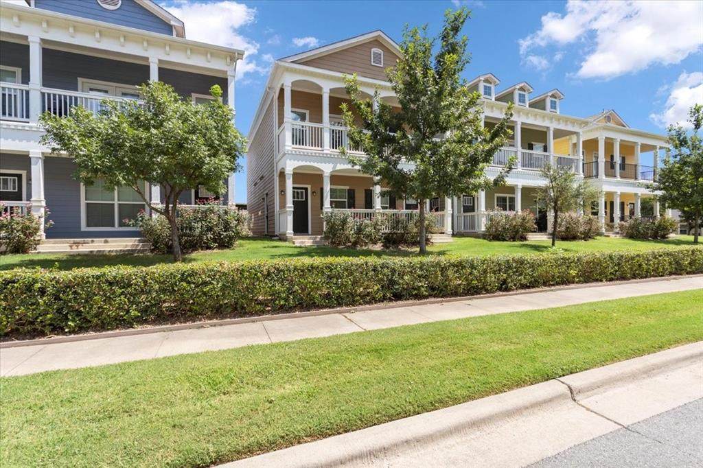 327 Woods Street - Photo 1