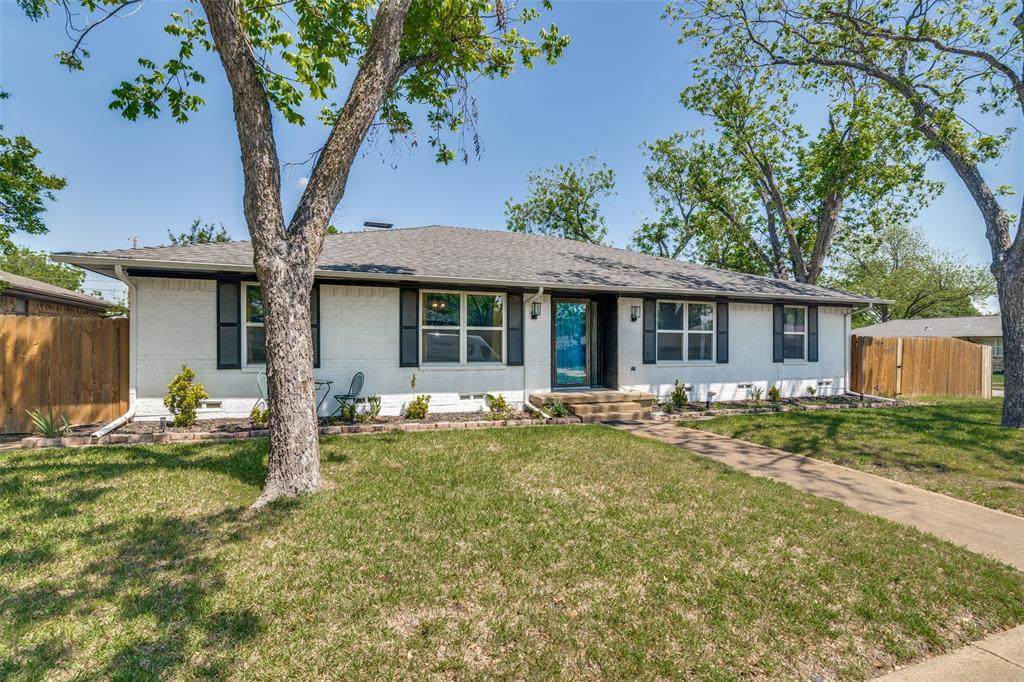 1601 Lexington Drive - Photo 1
